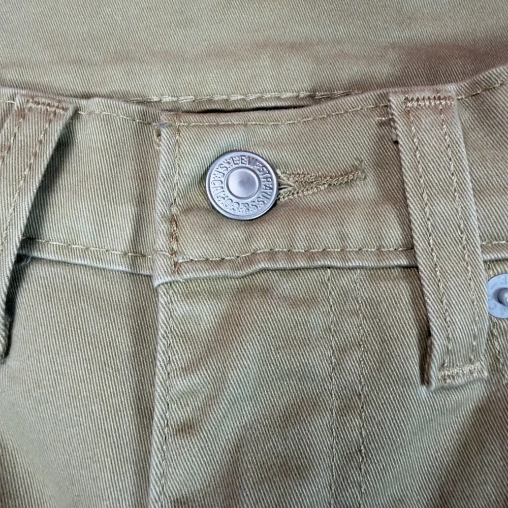 Levis 502 Taper Fit All Seasons Tech Khaki‎ Tan Pants Mens 31x32 29507-0639